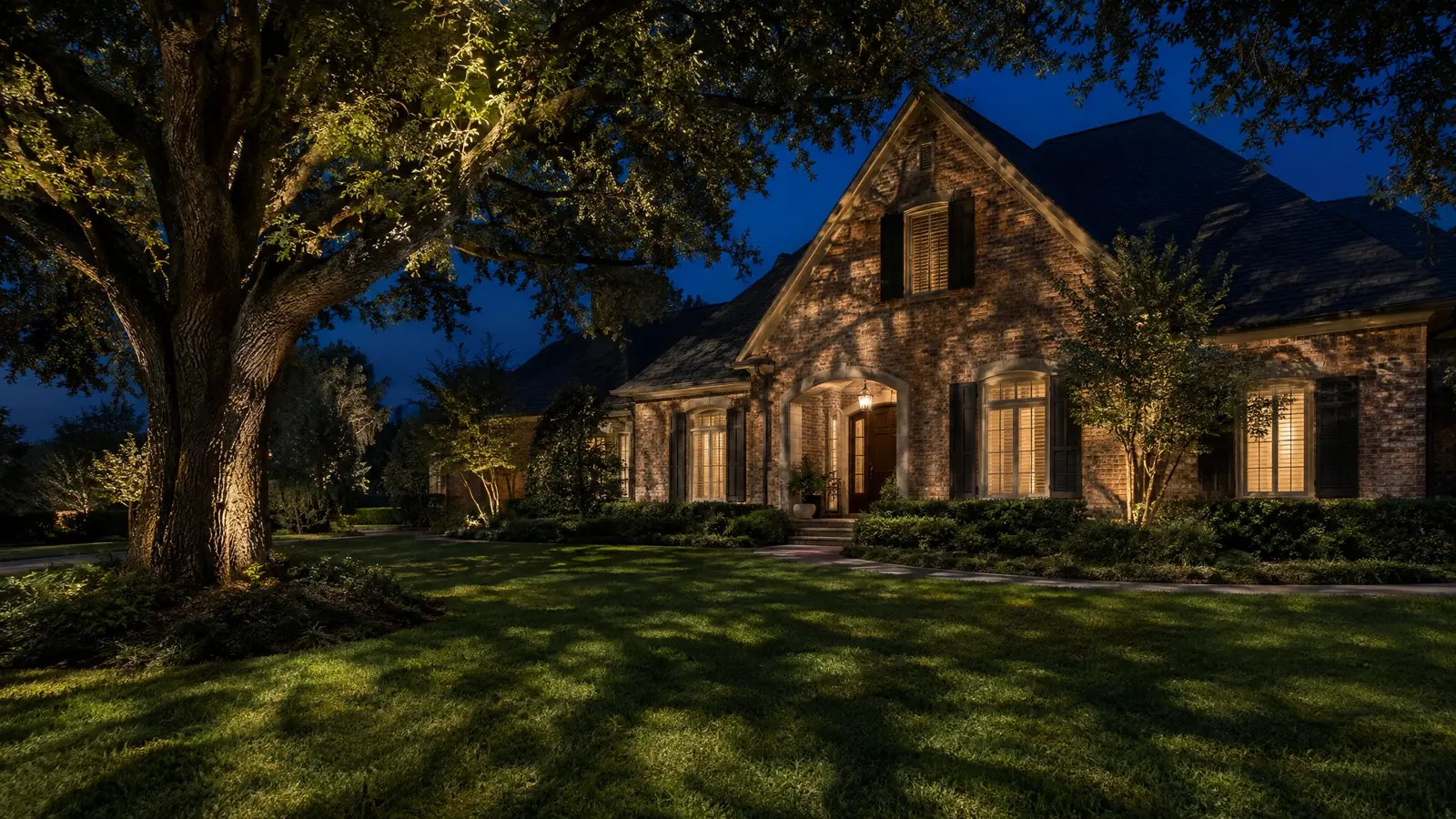 Moonlighting & Downlighting lighting example